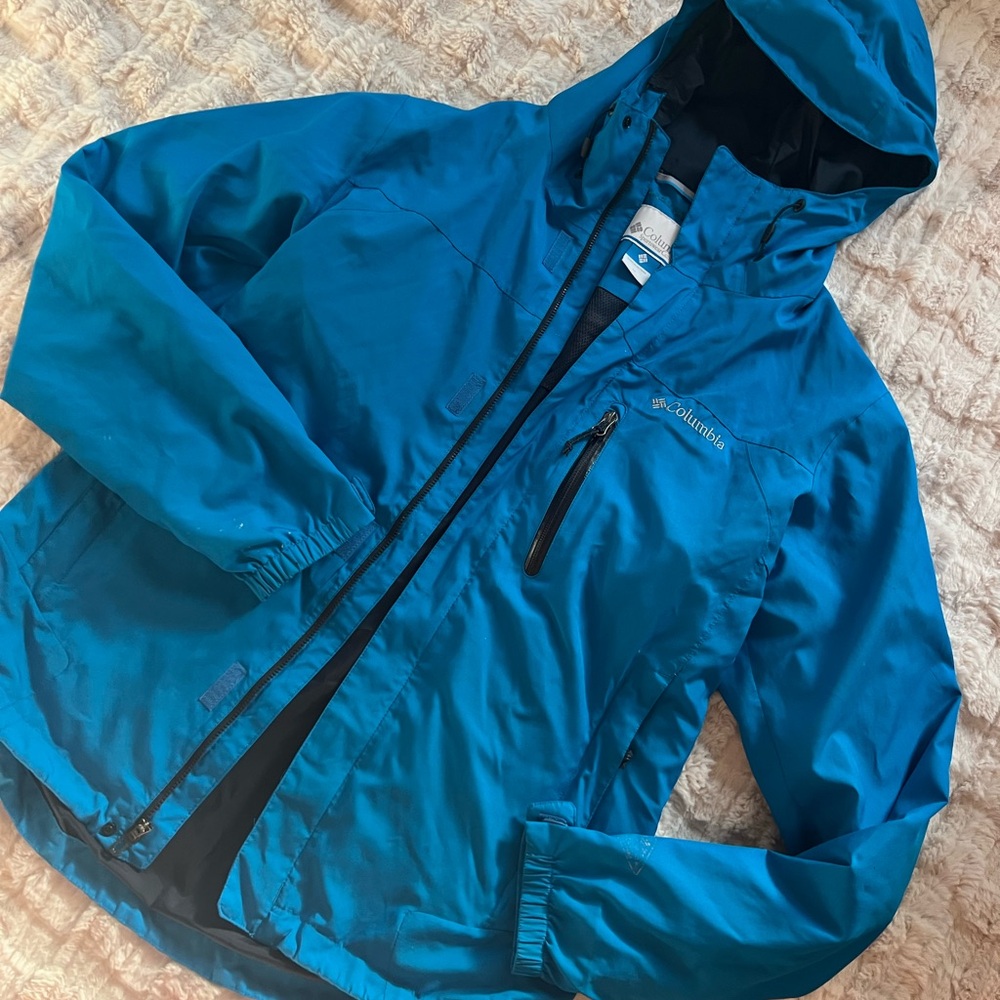 Columbia Raincoat - Size M